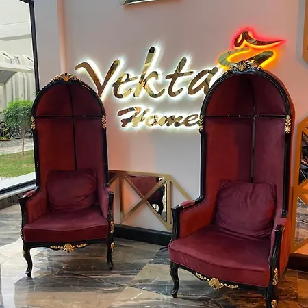 Aparthotel Alara Park *